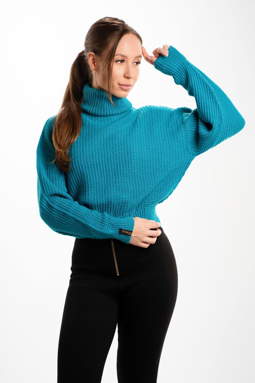 CROPPED COM GOLA ALTA